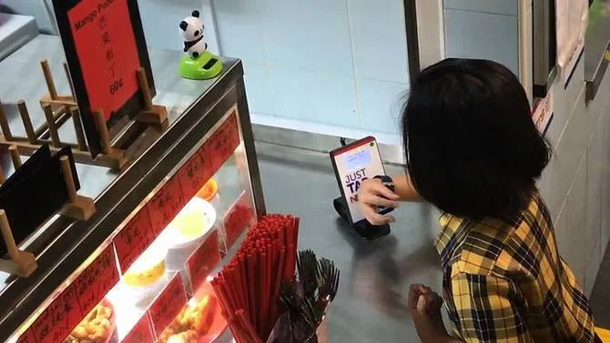 Đồng hồ đeo tay thông minh cho học sinh tiểu học ở Singapore - Ảnh 2. Đồng hồ đeo tay thông minh cho học sinh tiểu học ở Singapore - Ảnh 2.