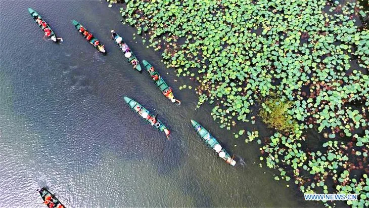 Mùa hè rực rỡ tại công viên sinh thái Puzhehei, Trung Quốc - Ảnh 11. Mùa hè rực rỡ tại công viên sinh thái Puzhehei, Trung Quốc - Ảnh 11.