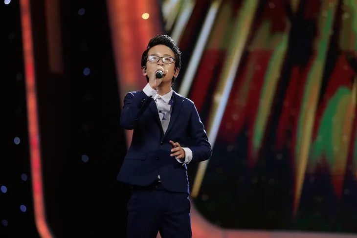 Vietnam Idol Kids: Hát nhạc Phan Mạnh Quỳnh, hoàng tử Bolero làm xiêu lòng Isaac - Ảnh 2. Vietnam Idol Kids: Hát nhạc Phan Mạnh Quỳnh, hoàng tử Bolero làm xiêu lòng Isaac - Ảnh 2.