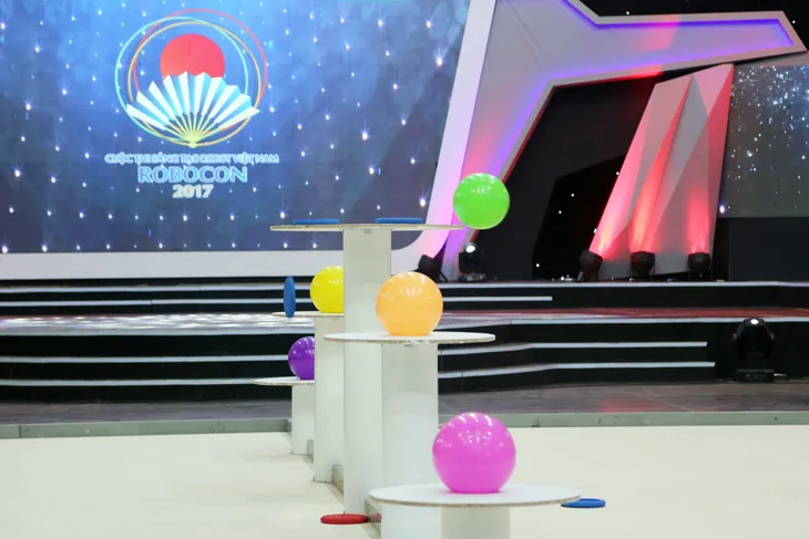 Robocon Việt Nam 2017: Sao Đỏ tiếp tục chiến thuật phá điểm đối phương - Ảnh 24. Robocon Việt Nam 2017: Sao Đỏ tiếp tục chiến thuật phá điểm đối phương - Ảnh 24.