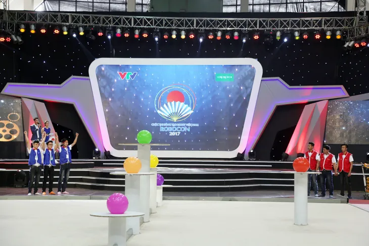 Robocon Việt Nam 2017: Sao Đỏ tiếp tục chiến thuật phá điểm đối phương - Ảnh 11. Robocon Việt Nam 2017: Sao Đỏ tiếp tục chiến thuật phá điểm đối phương - Ảnh 11.