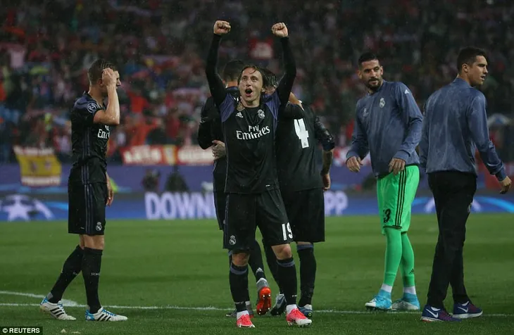 Real Madrid toát mồ hôi vào chung kết Champions League - Ảnh 4.
