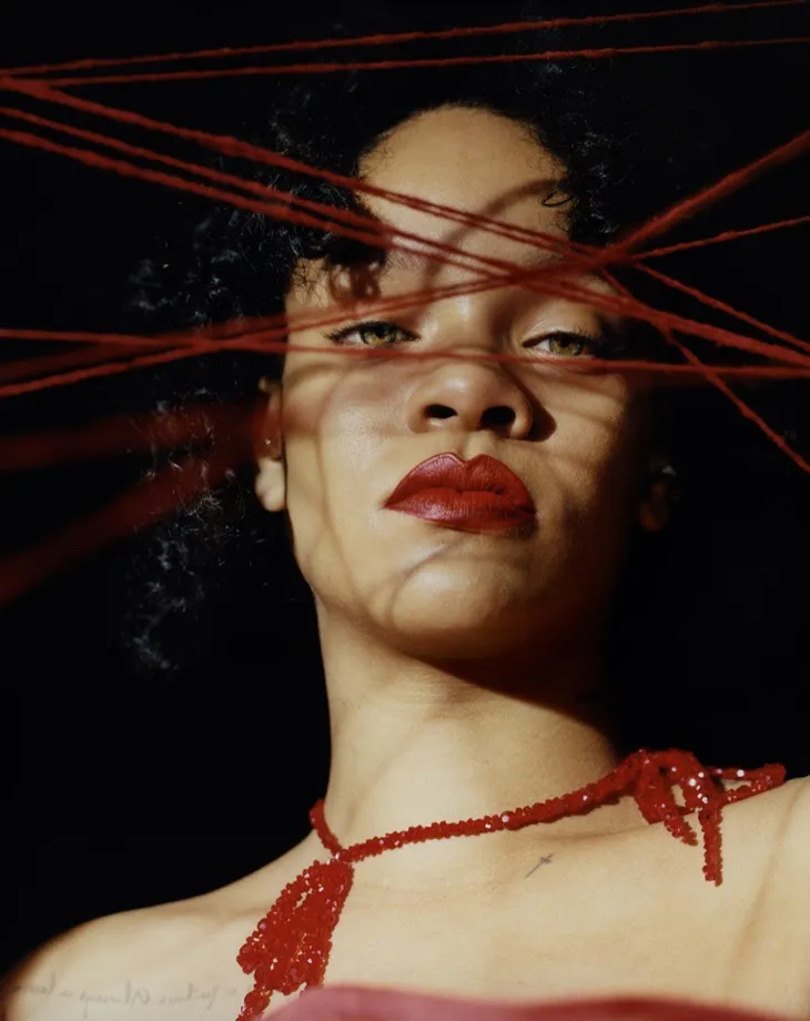 Rihanna u ám trên Dazed - Ảnh 4. Rihanna u ám trên Dazed - Ảnh 4.