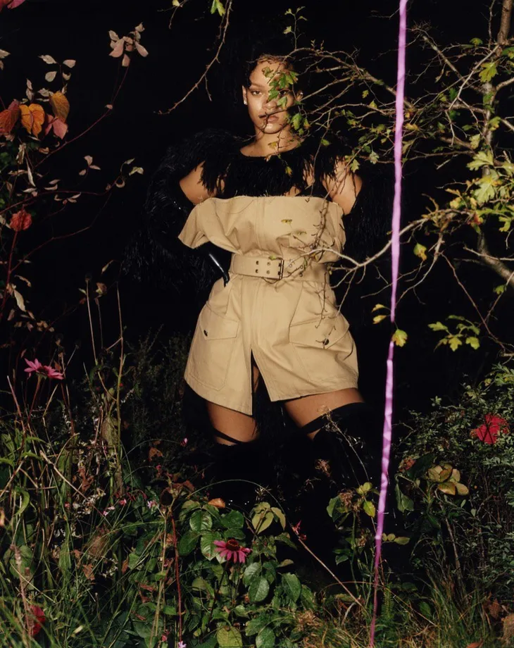 Rihanna u ám trên Dazed - Ảnh 7. Rihanna u ám trên Dazed - Ảnh 7.