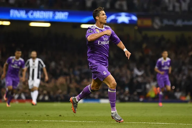 Chung kết Champions League: Ronaldo tỏa sáng, Real phá tan lời nguyền - Ảnh 3. Chung kết Champions League: Ronaldo tỏa sáng, Real phá tan lời nguyền - Ảnh 3.