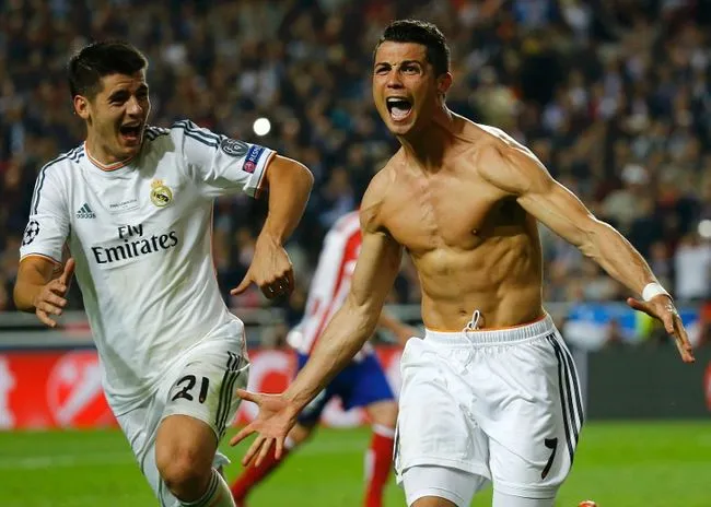 Ronaldo ăn mừng bàn thắng giúp Real Madrid vượt qua Atletico Madrid trong trận chung kết Champions League 2013/14 Ronaldo ăn mừng bàn thắng giúp Real Madrid vượt qua Atletico Madrid trong trận chung kết Champions League 2013/14