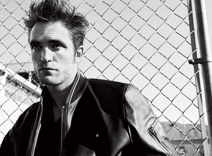 Robert Pattinson trở lại hoành tráng, đã vượt qua nỗi ám ảnh mang tên Chạng vạng - Ảnh 10. Robert Pattinson trở lại hoành tráng, đã vượt qua nỗi ám ảnh mang tên Chạng vạng - Ảnh 10.