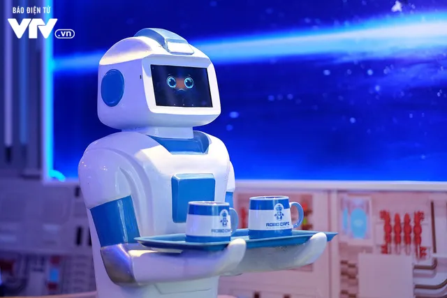 Độc đáo quán café sử dụng robot phục vụ tại Hà Nội - Ảnh 10. Độc đáo quán café sử dụng robot phục vụ tại Hà Nội - Ảnh 10.