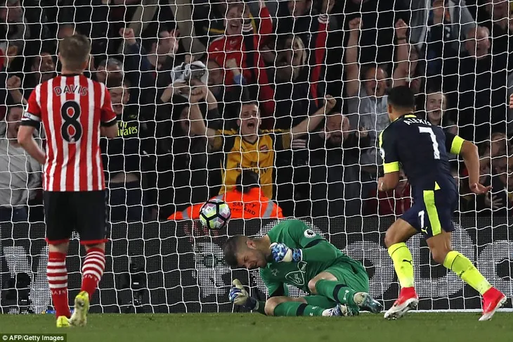 Đá bù vòng 26 giải Ngoại Hạng Anh: Southampton 0-2 Arsenal, Wenger nuôi hy vọng dự Champions League - Ảnh 2. Đá bù vòng 26 giải Ngoại Hạng Anh: Southampton 0-2 Arsenal, Wenger nuôi hy vọng dự Champions League - Ảnh 2.