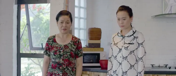 Ngược chiều nước mắt – Tập 25: Bị cả nhà bắt sống khi đang ôm Mai, Thành nhận hai chữ dơ bẩn từ em trai - Ảnh 3. Ngược chiều nước mắt – Tập 25: Bị cả nhà bắt sống khi đang ôm Mai, Thành nhận hai chữ dơ bẩn từ em trai - Ảnh 3.