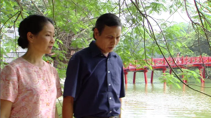 Phim Giao mùa - Tập 15: Tố Loan (Thùy Dương) dọa cắt tay tự tử khi bị Trung (Tiến Lộc) phát hiện vẫn làm gái bao - Ảnh 11. Phim Giao mùa - Tập 15: Tố Loan (Thùy Dương) dọa cắt tay tự tử khi bị Trung (Tiến Lộc) phát hiện vẫn làm gái bao - Ảnh 11.