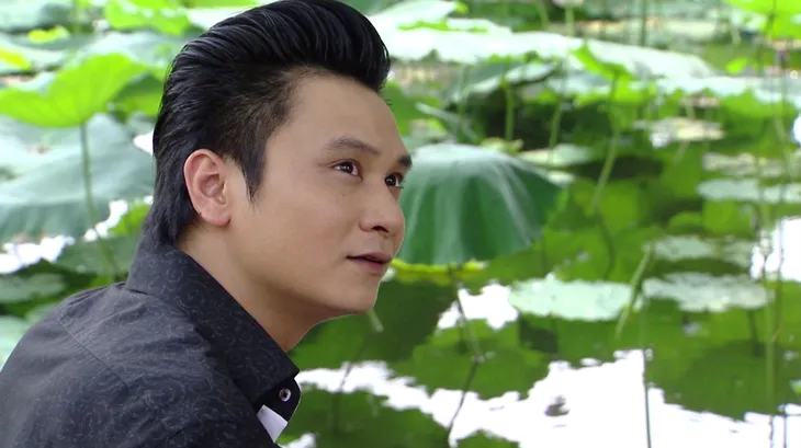 Phim Giao mùa - Tập 10: Hòa (Thanh Huyền) bỏ việc, như phát điên vì bạn trai Hoàng Trung (Tiến Lộc) bỏ đi - Ảnh 17. Phim Giao mùa - Tập 10: Hòa (Thanh Huyền) bỏ việc, như phát điên vì bạn trai Hoàng Trung (Tiến Lộc) bỏ đi - Ảnh 17.