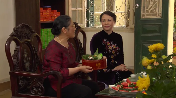 Phim Giao mùa - Tập 28: Mai (Huyền Lizzie) khó chịu khi Hưng (Chí Nhân) bắt phải sống toan tính - Ảnh 5. Phim Giao mùa - Tập 28: Mai (Huyền Lizzie) khó chịu khi Hưng (Chí Nhân) bắt phải sống toan tính - Ảnh 5.
