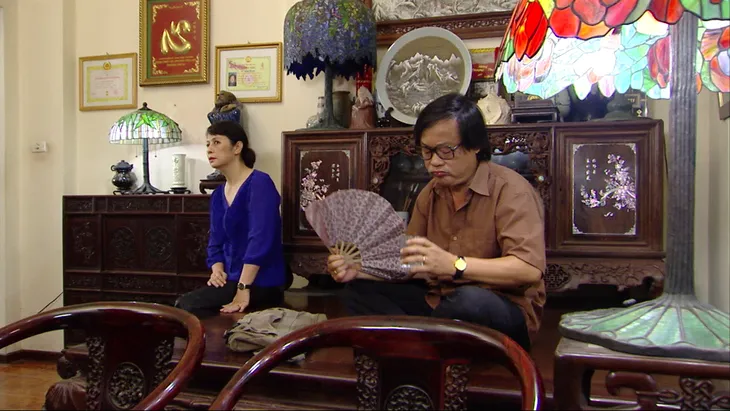 Phim Giao mùa - Tập 10: Hòa (Thanh Huyền) bỏ việc, như phát điên vì bạn trai Hoàng Trung (Tiến Lộc) bỏ đi - Ảnh 20. Phim Giao mùa - Tập 10: Hòa (Thanh Huyền) bỏ việc, như phát điên vì bạn trai Hoàng Trung (Tiến Lộc) bỏ đi - Ảnh 20.