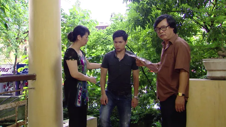 Phim Giao mùa - Tập 14: Hưng (Chí Nhân) vẫn kiên trì theo đuổi Mai (Huyền Lizzie) - Ảnh 8. Phim Giao mùa - Tập 14: Hưng (Chí Nhân) vẫn kiên trì theo đuổi Mai (Huyền Lizzie) - Ảnh 8.