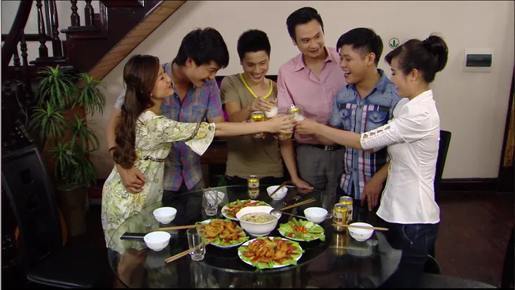 Phim Giao mùa - Tập 1: Toàn (Công Dũng) và Trúc Mai (Huyền Lizzie) oan gia gặp mặt - Ảnh 1. Phim Giao mùa - Tập 1: Toàn (Công Dũng) và Trúc Mai (Huyền Lizzie) oan gia gặp mặt - Ảnh 1.