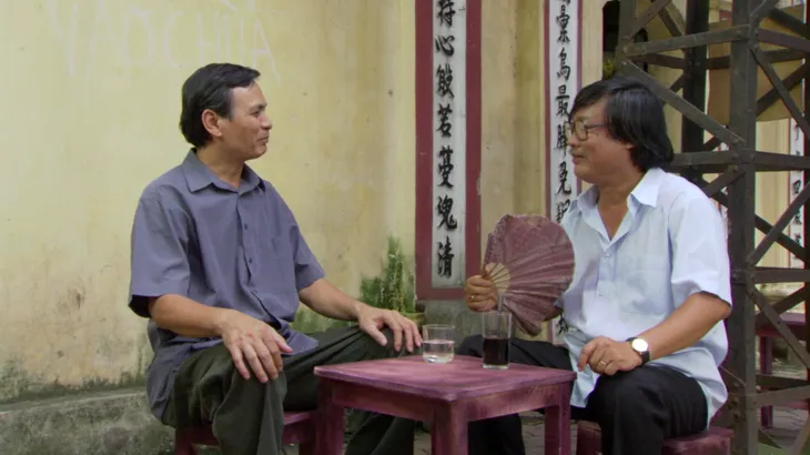 Phim Giao mùa - Tập 21: Hưng (Chí Nhân) ghen tuông vô cớ khi Mai (Huyền Lizzie) thân thiết với Toàn (Công Dũng) - Ảnh 2. Phim Giao mùa - Tập 21: Hưng (Chí Nhân) ghen tuông vô cớ khi Mai (Huyền Lizzie) thân thiết với Toàn (Công Dũng) - Ảnh 2.