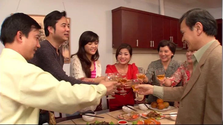 Phim Hoa hồng mua chịu - Tập cuối: Tín (Minh Tiệp) thừa nhận mọi tội danh, Phương (Thu Quỳnh) thoát cảnh đi tù - Ảnh 7. Phim Hoa hồng mua chịu - Tập cuối: Tín (Minh Tiệp) thừa nhận mọi tội danh, Phương (Thu Quỳnh) thoát cảnh đi tù - Ảnh 7.