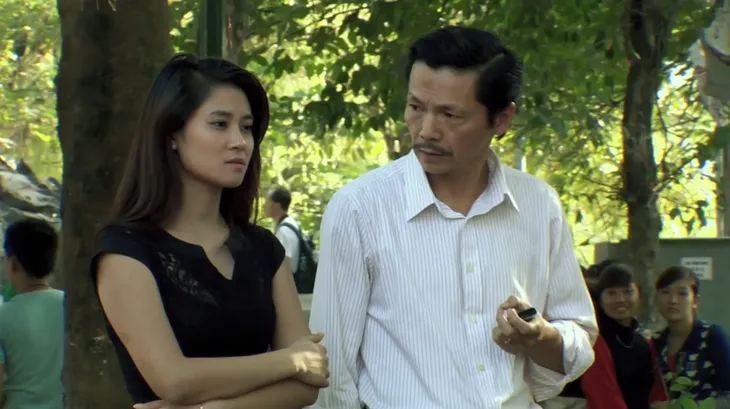 Phim Hoa cỏ may - Tập 13: Hùng (Quyết Thắng) dọa người tình không được ra mặt - Ảnh 3. Phim Hoa cỏ may - Tập 13: Hùng (Quyết Thắng) dọa người tình không được ra mặt - Ảnh 3.