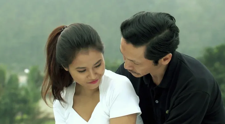 Phim Hoa cỏ may - Tập 7: Hôn nhân của Hùng (Quyết Thắng) và Na (Nguyệt Hà) ngày càng ngột ngạt - Ảnh 5. Phim Hoa cỏ may - Tập 7: Hôn nhân của Hùng (Quyết Thắng) và Na (Nguyệt Hà) ngày càng ngột ngạt - Ảnh 5.