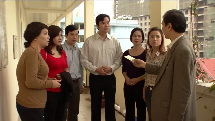 Phim Hoa hồng mua chịu - Tập cuối: Tín (Minh Tiệp) thừa nhận mọi tội danh, Phương (Thu Quỳnh) thoát cảnh đi tù - Ảnh 2. Phim Hoa hồng mua chịu - Tập cuối: Tín (Minh Tiệp) thừa nhận mọi tội danh, Phương (Thu Quỳnh) thoát cảnh đi tù - Ảnh 2.