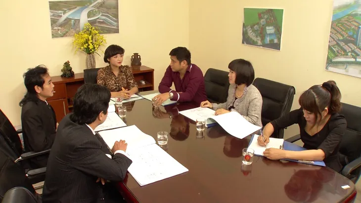 Phim Hoa hồng mua chịu - Tập 15: Nhờ có Tín (Minh Tiệp), Phương (Thu Quỳnh) làm ăn phát đạt - Ảnh 2. Phim Hoa hồng mua chịu - Tập 15: Nhờ có Tín (Minh Tiệp), Phương (Thu Quỳnh) làm ăn phát đạt - Ảnh 2.
