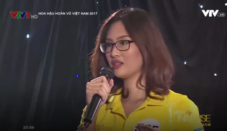 Tôi là Hoa hậu Hoàn vũ Việt Nam 2017: Đội Hoàng Thùy bất ngờ bị các người đẹp này vượt mặt - Ảnh 3. Tôi là Hoa hậu Hoàn vũ Việt Nam 2017: Đội Hoàng Thùy bất ngờ bị các người đẹp này vượt mặt - Ảnh 3.
