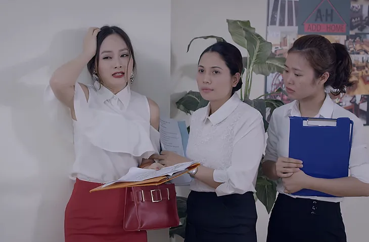 Cả một đời ân oán: Chưa vào đến nhà họ Vũ, Lan Phương đã bị nhân vật này chặt chém tơi bời - Ảnh 1. Cả một đời ân oán: Chưa vào đến nhà họ Vũ, Lan Phương đã bị nhân vật này chặt chém tơi bời - Ảnh 1.