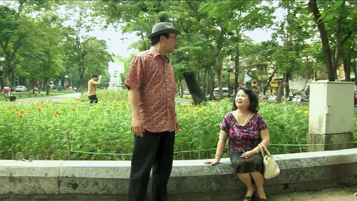 Phim Hoa cỏ may - Tập 15: Thủy (Vân Anh) dằn vặt vì tình yêu với người đàn ông lớn tuổi - Ảnh 4. Phim Hoa cỏ may - Tập 15: Thủy (Vân Anh) dằn vặt vì tình yêu với người đàn ông lớn tuổi - Ảnh 4.