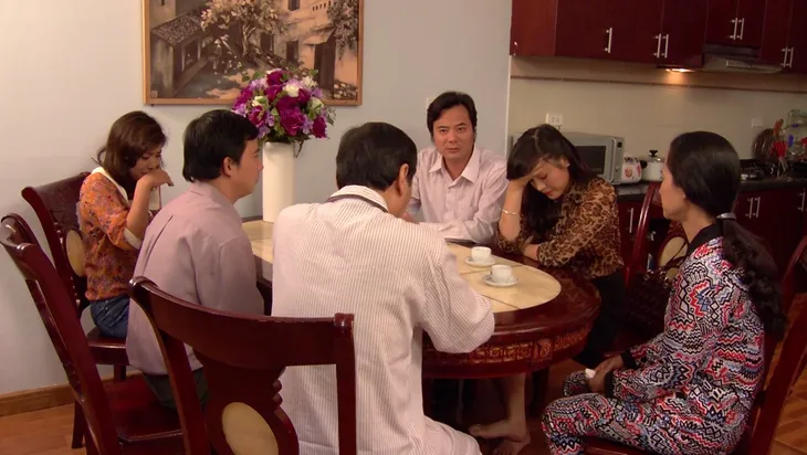 Phim Hoa hồng mua chịu - Tập 27: Công ty của Phương (Thu Quỳnh) bị nghi có hành động rửa tiền - Ảnh 4. Phim Hoa hồng mua chịu - Tập 27: Công ty của Phương (Thu Quỳnh) bị nghi có hành động rửa tiền - Ảnh 4.