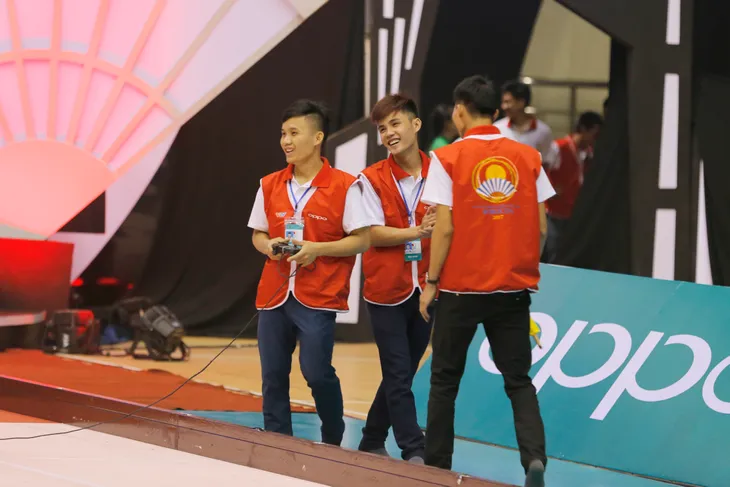 Robocon 2017: “Nghẹt thở” ngay từ trận mở màn của vòng chung kết - Ảnh 24.