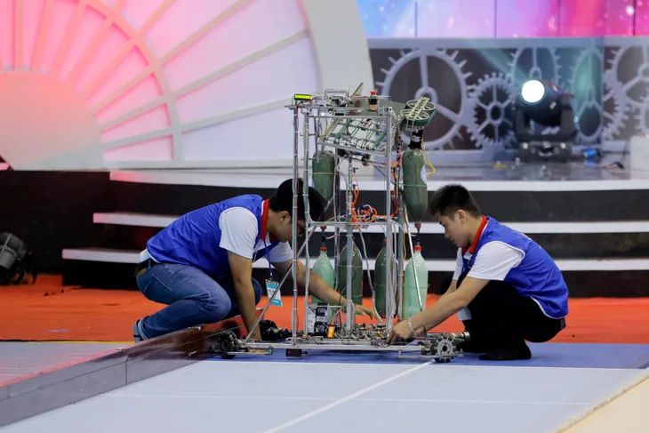 VCK Robocon Việt Nam 2017: Nhìn lại những hình ảnh tại hai bảng đấu tử thần - Ảnh 33. VCK Robocon Việt Nam 2017: Nhìn lại những hình ảnh tại hai bảng đấu tử thần - Ảnh 33.