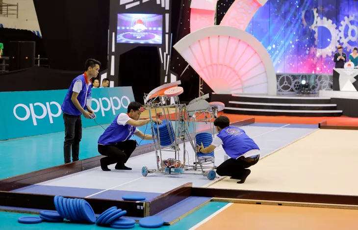 VCK Robocon Việt Nam 2017: Nhìn lại những hình ảnh tại vòng 1/8 - Ảnh 5. VCK Robocon Việt Nam 2017: Nhìn lại những hình ảnh tại vòng 1/8 - Ảnh 5.