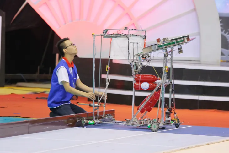 VCK Robocon Việt Nam 2017: Nhìn lại những hình ảnh tại vòng 1/8 - Ảnh 15. VCK Robocon Việt Nam 2017: Nhìn lại những hình ảnh tại vòng 1/8 - Ảnh 15.