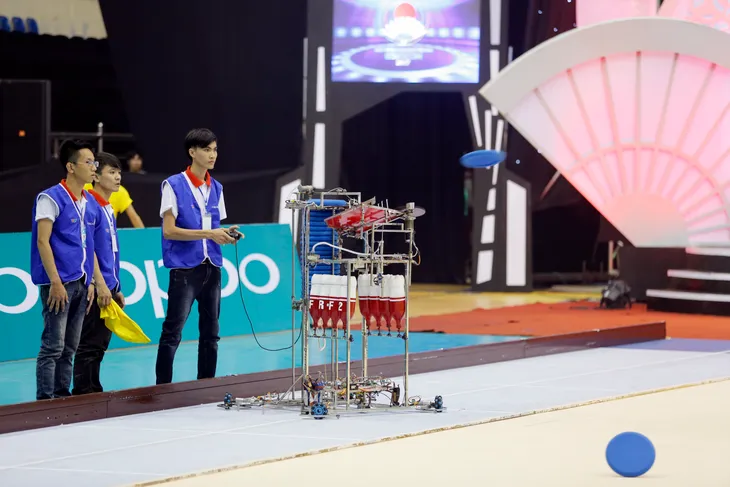 VCK Robocon Việt Nam 2017: Nhìn lại những hình ảnh tại vòng 1/8 - Ảnh 77. VCK Robocon Việt Nam 2017: Nhìn lại những hình ảnh tại vòng 1/8 - Ảnh 77.
