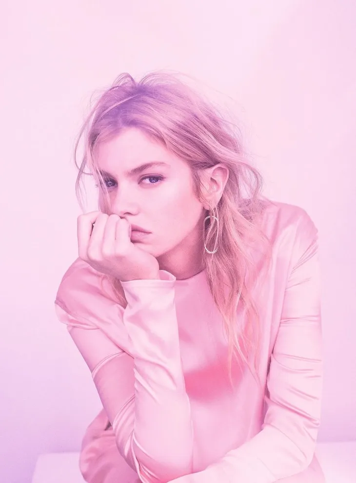 Đây là lý do khiến sao phim Chạng vạng tan chảy vì Stella Maxwell - Ảnh 5. Đây là lý do khiến sao phim Chạng vạng tan chảy vì Stella Maxwell - Ảnh 5.