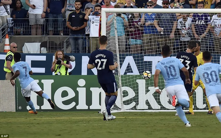 Manchester City giành thắng lợi dễ dàng trước Tottenham ở International Champions Cup - Ảnh 3. Manchester City giành thắng lợi dễ dàng trước Tottenham ở International Champions Cup - Ảnh 3.