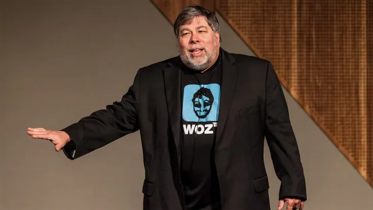 Cựu CEO Apple Steve Wozniak: Người dùng mua iPhone giá cao vì nó xứng đáng - Ảnh 1. Cựu CEO Apple Steve Wozniak: Người dùng mua iPhone giá cao vì nó xứng đáng - Ảnh 1.