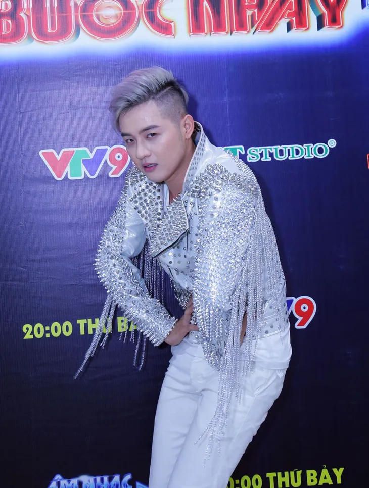 Âm nhạc và Bước nhảy: Thanh Duy Idol tạo dáng bá đạo như mỹ nhân Hàn Quốc - Ảnh 5. Âm nhạc và Bước nhảy: Thanh Duy Idol tạo dáng bá đạo như mỹ nhân Hàn Quốc - Ảnh 5.