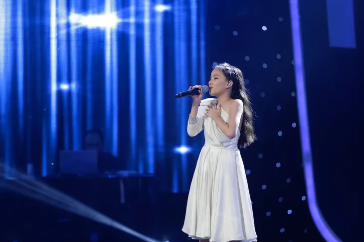 Vietnam Idol Kids: Hát nhạc Phan Mạnh Quỳnh, hoàng tử Bolero làm xiêu lòng Isaac - Ảnh 3. Vietnam Idol Kids: Hát nhạc Phan Mạnh Quỳnh, hoàng tử Bolero làm xiêu lòng Isaac - Ảnh 3.