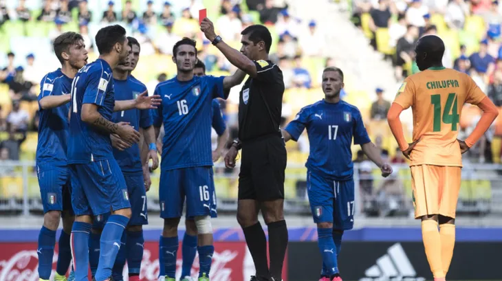 Kết quả tứ kết FIFA U20 thế giới 2017: U20 Italia vượt qua U20 Zambia chỉ với 10 người - Ảnh 3. Kết quả tứ kết FIFA U20 thế giới 2017: U20 Italia vượt qua U20 Zambia chỉ với 10 người - Ảnh 3.