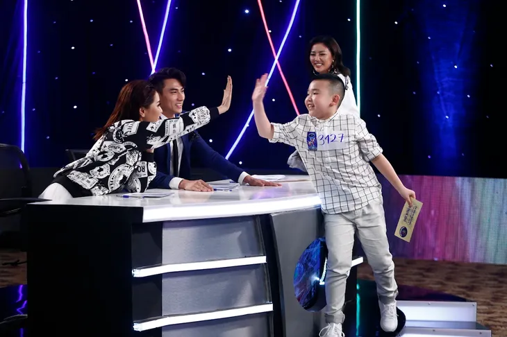 Vietnam Idol Kids 2017: Những giọng ca nhí nổi bật của Vòng thử giọng phía Nam - Ảnh 3. Vietnam Idol Kids 2017: Những giọng ca nhí nổi bật của Vòng thử giọng phía Nam - Ảnh 3.