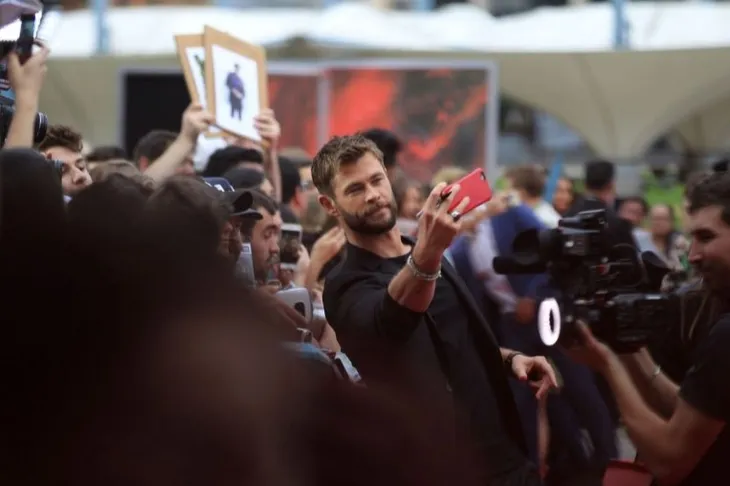 Minh Tú tự tin phỏng vấn dàn sao của Thor: Ragnarok tại Australia - Ảnh 4. Minh Tú tự tin phỏng vấn dàn sao của Thor: Ragnarok tại Australia - Ảnh 4.