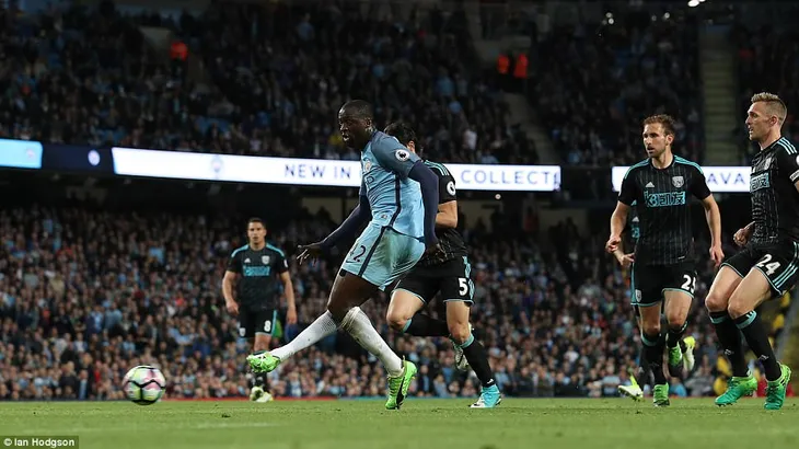 Đá bù vòng 34 giải Ngoại Hạng Anh: Man City dễ dàng vượt qua West Brom - Ảnh 3. Đá bù vòng 34 giải Ngoại Hạng Anh: Man City dễ dàng vượt qua West Brom - Ảnh 3.