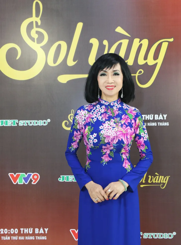 Sol Vàng: Trang Mỹ Dung lần đầu tiết lộ kỷ niệm cùng người thầy - Ảnh 2. Sol Vàng: Trang Mỹ Dung lần đầu tiết lộ kỷ niệm cùng người thầy - Ảnh 2.
