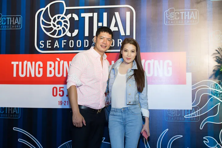 Siêu mẫu Bình Minh chuyển nghề bán ốc - Ảnh 3. Siêu mẫu Bình Minh chuyển nghề bán ốc - Ảnh 3.