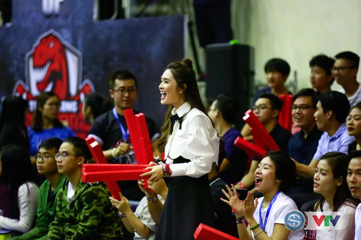 ẢNH: Thang Long Warriors lần thứ ba chiến thắng tại trận derby bóng rổ Thủ đô - Ảnh 10. ẢNH: Thang Long Warriors lần thứ ba chiến thắng tại trận derby bóng rổ Thủ đô - Ảnh 10.