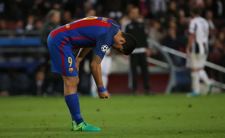 Chùm ảnh: Các cầu thủ Barcelona gục ngã nhìn Juventus vào bán kết - Ảnh 7. Chùm ảnh: Các cầu thủ Barcelona gục ngã nhìn Juventus vào bán kết - Ảnh 7.