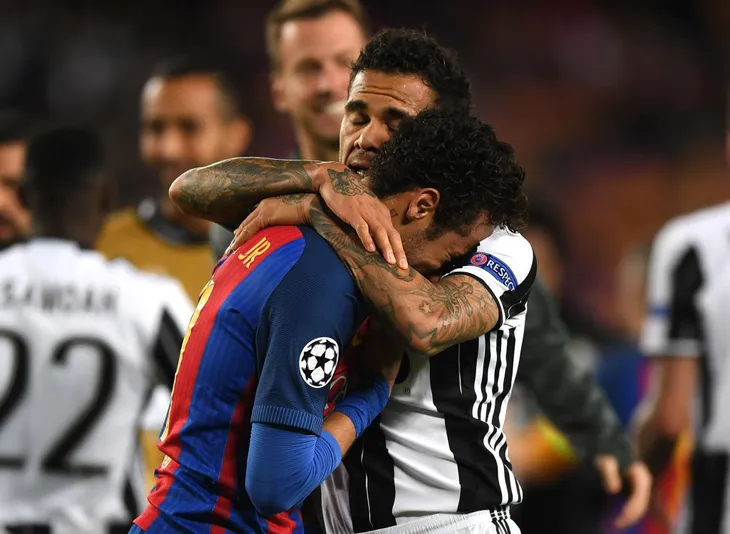 Chùm ảnh: Các cầu thủ Barcelona gục ngã nhìn Juventus vào bán kết - Ảnh 5. Chùm ảnh: Các cầu thủ Barcelona gục ngã nhìn Juventus vào bán kết - Ảnh 5.