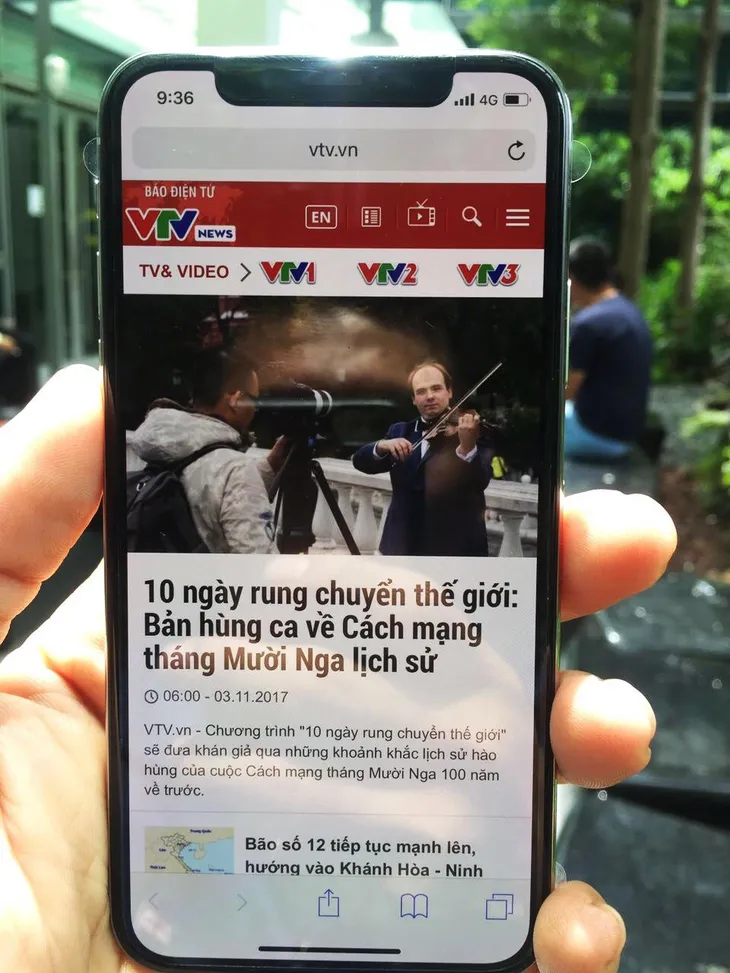 iPhone X chính thức về Việt Nam, giá bán khoảng 60 triệu đồng - Ảnh 1. iPhone X chính thức về Việt Nam, giá bán khoảng 60 triệu đồng - Ảnh 1.